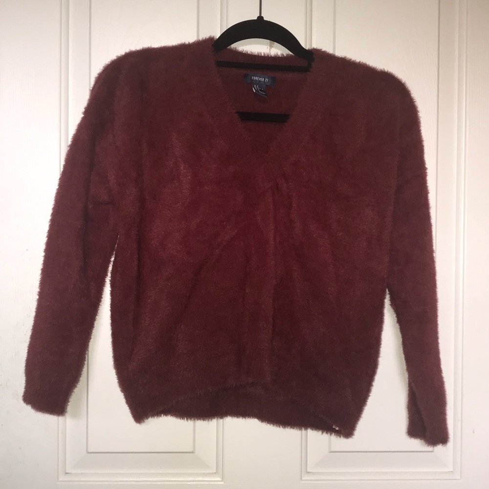 NWOT fuzzy cropped sweater